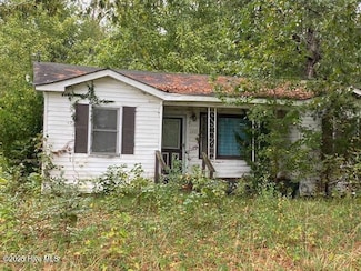 1433 Bell Town Rd, Williamston, NC 27892