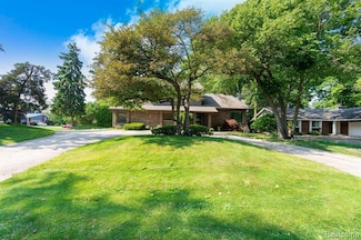 5156 Chestershire Ct, West Bloomfield, MI 48322