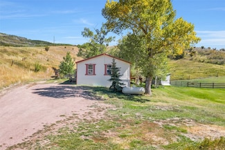 408 Grant Ave, Oak Creek, CO 80467