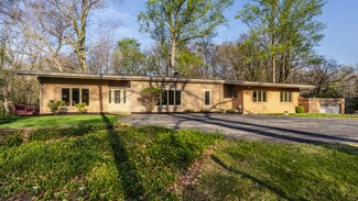 7990 N Illinois St, Indianapolis, IN 46260