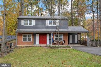 4848 Red Fox Dr, Annandale, VA 22003