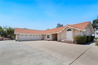 11056 Orchard View Ln, Riverside, CA 92503
