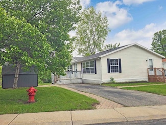 1328 Ridgeway Blvd Unit 32, Pontiac, MI 48340