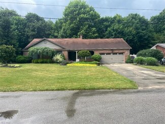 258 Manor Dr, Columbiana, OH 44408