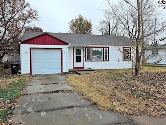808 N Barber St, McPherson, KS 67460