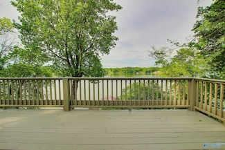 7995 Blue Springs Dr, Athens, AL 35611