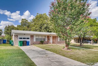 535 Redcliff Dr, San Antonio, TX 78216