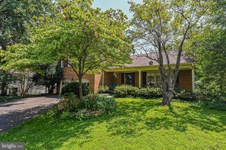 9907 Marquand Dr, Burke, VA 22015