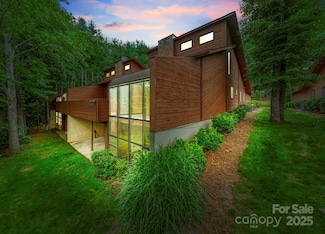 204 Woodfield Dr, Asheville, NC 28803
