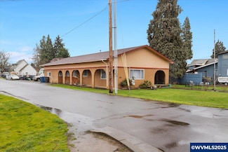 772 Chemawa Rd N, Keizer, OR 97303