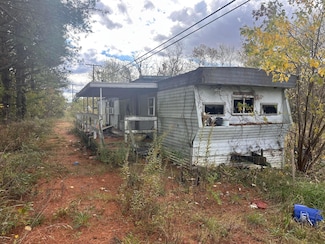 11945 Bottom Rd, Dresden, OH 43821