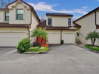 9570 SW 3rd Ct, Pembroke Pines, FL 33025