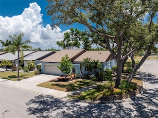 600 Bramblewood Ln, Englewood, FL 34223