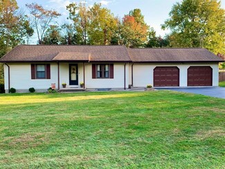 19273 E Lake Site Dr, Hope, IN 47246
