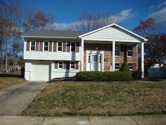 30 Brunswick Dr, Howell, NJ 07731