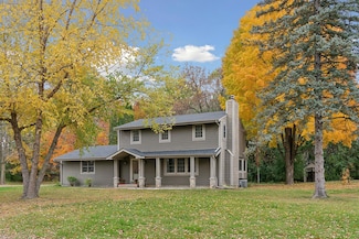 6115 Club Valley Rd, Excelsior, MN 55331