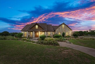 200 Ranchcrest Rd, Lorena, TX 76655