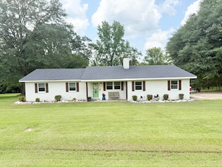 136 Meadow Ridge Ln, Steens, MS 39766