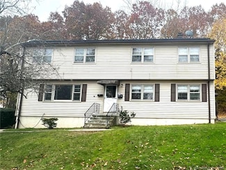 18 High Top Cir Unit 1, Hamden, CT 06514