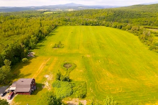 3226 Woodward Neighborhood Rd, Richford, VT 05476