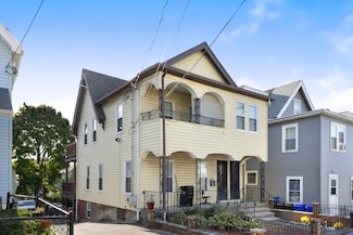 127-129 Franklin St, Malden, MA 02148