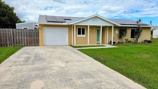 2209 SE East Dunbrooke Cir, Port Saint Lucie, FL 34952