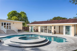 8125 SW 26th St, Miami, FL 33155