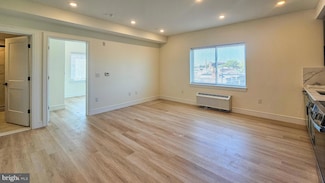 2560 Jasper St Unit 303, Philadelphia, PA 19125