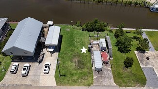 5253 Lambert Ln, Bay Saint Louis, MS 39520