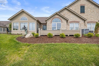 2750 Canterbury Cir Unit C, Port Clinton, OH 43452