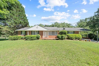 426 Poplar St, Madison, GA 30650