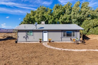 7512 Chapinite Rd, Mojave, CA 93501