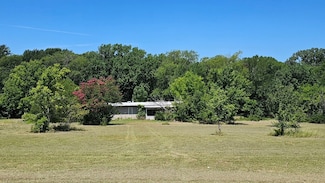48 Mitchell Rd, Sherman, TX 75090