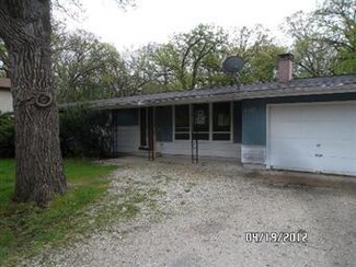 2127 Salem Ave, Johnsburg, IL 60051