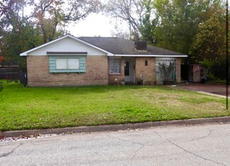 5523 Maywood Dr, Houston, TX 77053