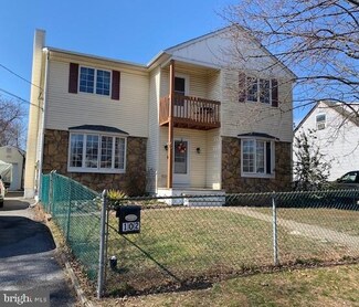 102 S 17th Ave, Manville, NJ 08835