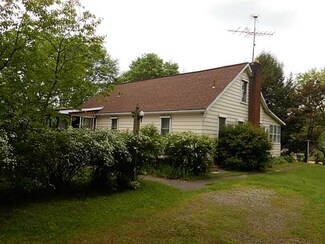798 Bonniebrook Rd, Butler, PA 16002