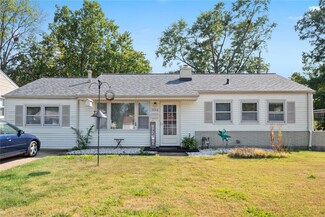 10316 Saint Jude Ln, Saint Ann, MO 63074