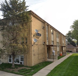 3533 S Harlem Ave Unit 2M, Berwyn, IL 60402