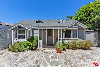 14143 Hatteras St, van Nuys, CA 91401