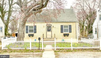 107 W Holly Oak Rd, Wilmington, DE 19809