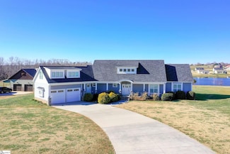 110 S Stallion Dr, Cowpens, SC 29330