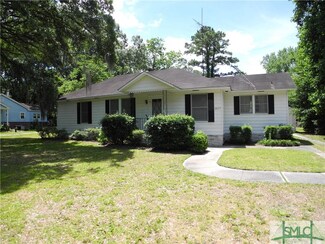 2617 13th St, Savannah, GA 31408