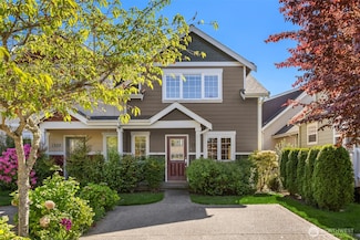 1314 Polly's Ln, Bainbridge Island, WA 98110