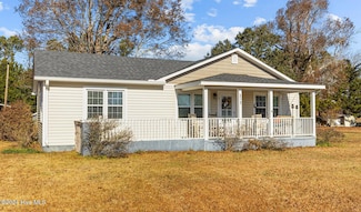 157 Arthur Rd, Beaufort, NC 28516