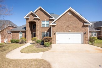 223 Charlotte Dr, Bonaire, GA 31005