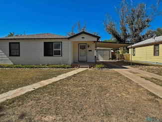 1003 N Edwards St, Carlsbad, NM 88220