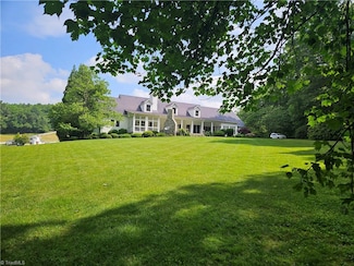 183 Hurricane Ridge Rd, Meadows of Dan, VA 24120