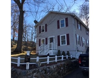 5 Vinton Ct, Stoneham, MA 02180