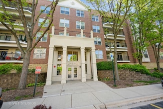 3115 Town Square Dr Unit 303, Rolling Meadows, IL 60008